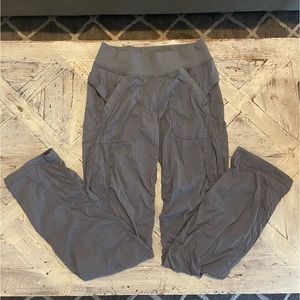 Womens LULULEMON windbreaker pinstripe joggers